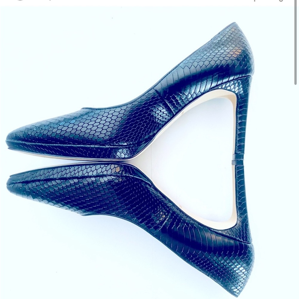 Black, snakeskin texture, Cole Haan pumps 4 inch heels, size 9.5